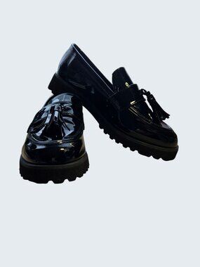 New Jones New York Patent Loafers – Black Tassel Slip‑Ons – Size 8